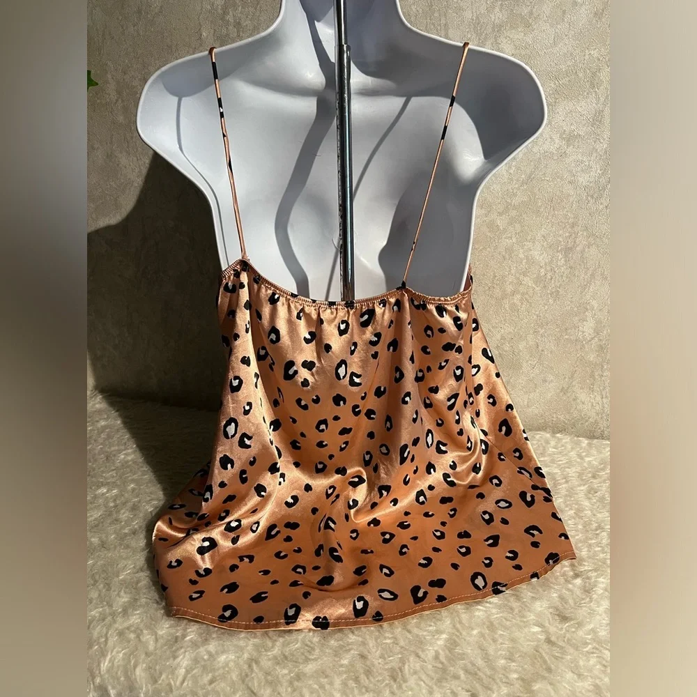 Pink gold Animal print blouse 💛 - Picture 5 of 15